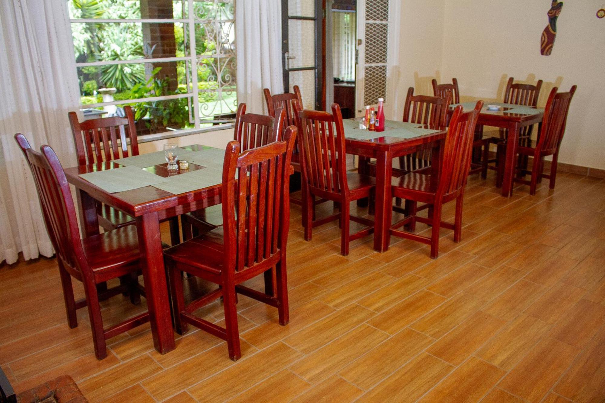 Matilinda Lodge Bulawayo Extérieur photo
